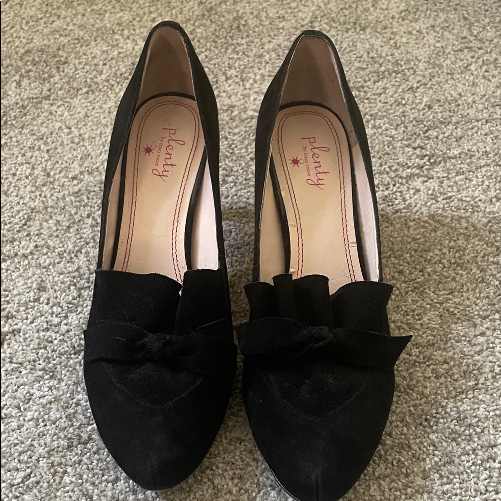 Plenty by Tracy Reese Dolly Suede Heels Black Sz 38.5 ruffle bow detail 3” heel